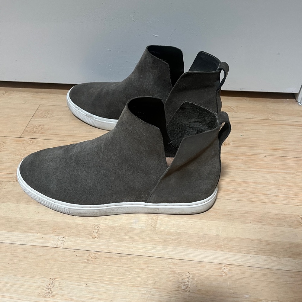 Birdies olive green ankle boots